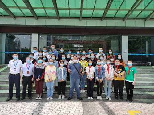 旌陽(yáng)移動(dòng)助力新中學(xué)子開(kāi)啟科技之旅