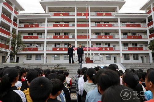 警校聯動筑防線 羅雄派出所開展校園違禁品專項檢查